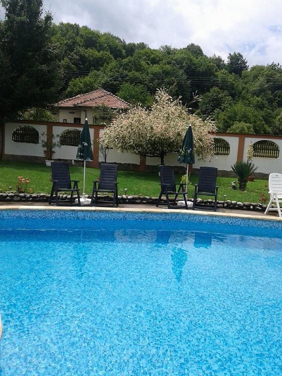 Complex Balkandzhii Aprilci Kültér fotó